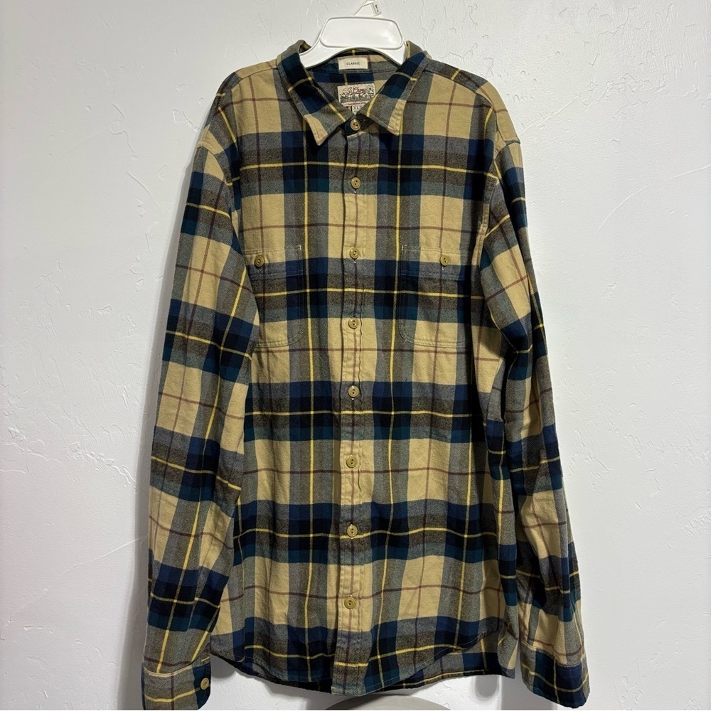 J. Crew XLT Men's Regenerative Cotton Mid-Weight Flannel Button Front Shirt